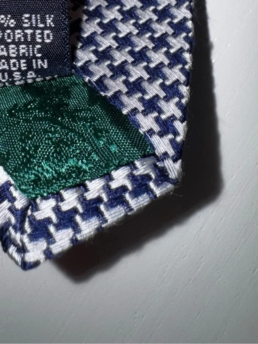 Tommy Hilfiger Men’s Woven 100% Silk Geometric Tie Blue Green Logo Accent